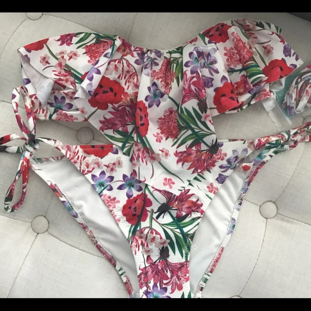 H&M Bikini set size 6